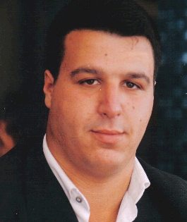 فاتح ماي: مسرحية علي بابا و الأربعين حرامي