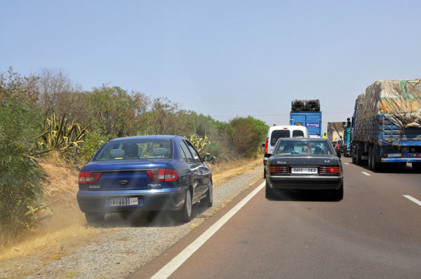 مصرع ثلاثة أشخاص وجرح ستة آخرين في حادثة سير بالجديدة
