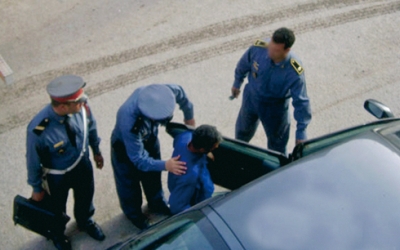 محققان من الفرقة الوطنية  يتحريان في قضية "متفجرات تقليدية" بطلها عون للسلطة بقيادة أولاد غانم