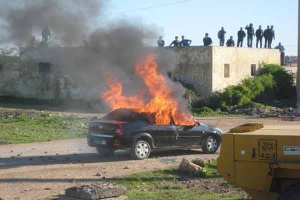 ثالث حالة اعتقال في احداث المنادلة بحق شخص حاول بيع محرك سيارة رئيس الدائرة التي تم احراقها