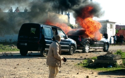 ثلاثة أشهر نافذة في حق معتقلي دوار "المنادلة" و الدرك الملكي يحدد هوية الشخص الذي احرق سيارة رئيس الدائرة