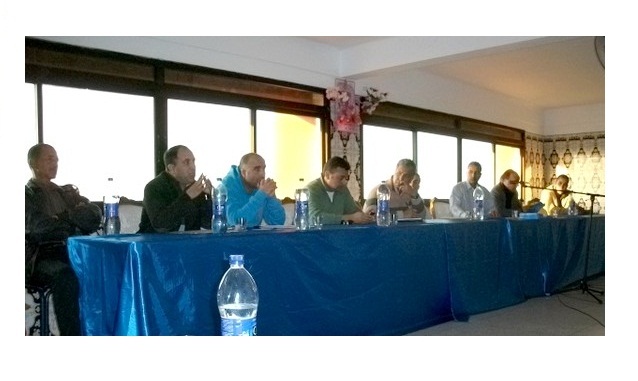 الوليدية : المجتمع المدني والمركز المغربي لحقوق الإنسان في لقاء تحسيسى من اجل تدارس مشاكل الجماعة