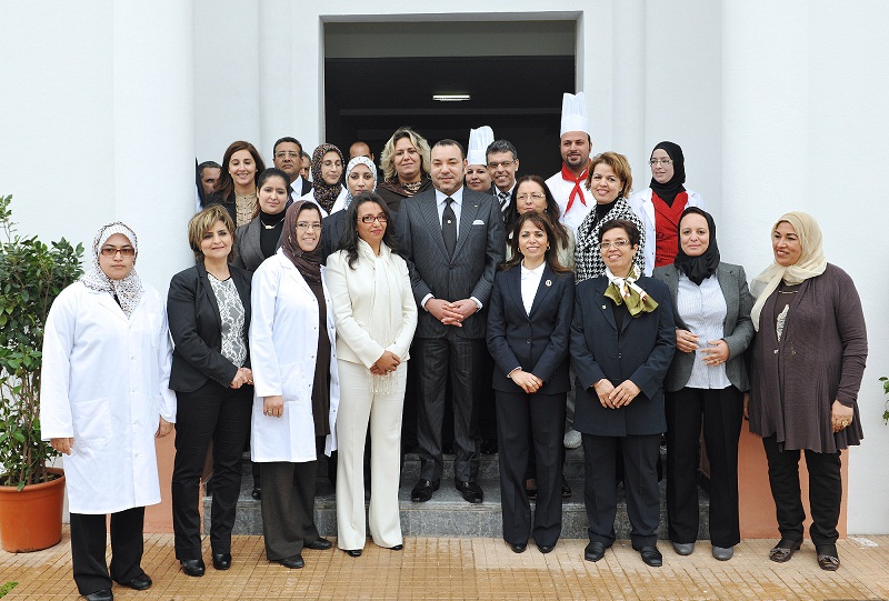 بالصور جلالة الملك يدشن عدة مؤسسات اجتماعية و تربوية، يومه الثلاثاء، خلال زيارته الثانية لمدينة الجديدة