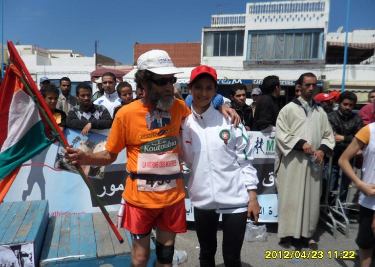 العداءة حسناء العكيل غزالة عاشقة المجانين تحقق الأهم بسباق آزمور رغم الإصابة