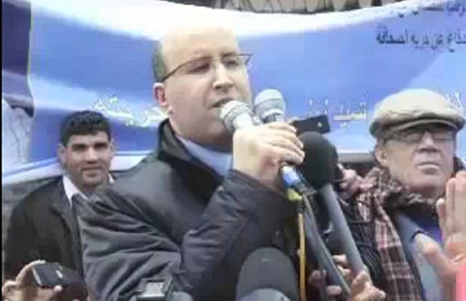 مؤسس المساء رشيد نيني يغادر السجن و يعانق الحرية فجر يوم السبت