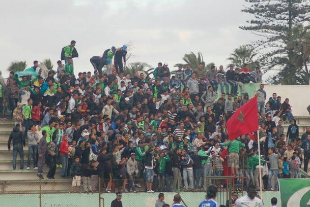 حوالي 300 متفرج تابعوا مباراة الدفاع الجديدي !! هل أدار الجمهور الدكالي ظهره إلى ملعب العبدي؟!