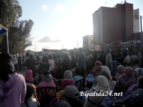 تنظيم مهرجان خطابي حاشد بالزمامرة تنديدا بقرارات رئيس الجماعة الحضرية