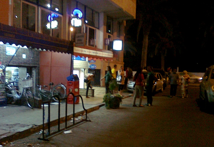 شكاية الى السلطات المحلية ضد محل تجاري بزنقة مولاي عبد الله امغار