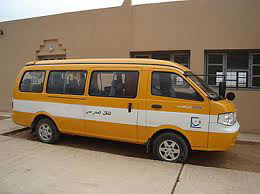 وسيلة النقل المدرسي لإحدى المدارس الخاصة بمدينة الجديدة تتسبب في حادثة غريبة وتلحق ضررا نفسي بإحدى العائلات