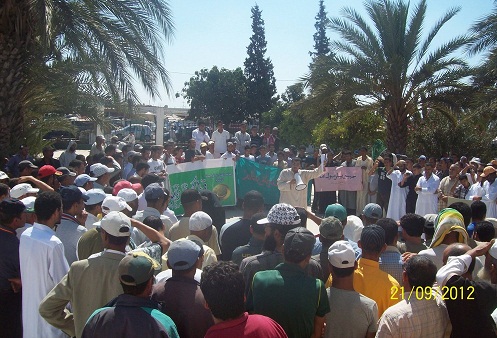 بالصور.. تنظيم وقفة بالمسجد الحسني بالزمامرة نصرة وفداءً لرسول الله صلى الله عليه وسلم