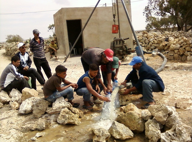 دوار اولاد يوسف بالواليدية و معاناة الماء الصالح للشرب