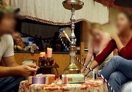 الجديدة تتعزز بمقاهي جديدة للشيشة وسط حملات محتشمة تشنها السلطات عليها