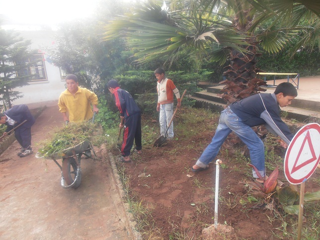 مجموعة مدارس الحوزية تخلد اليوم العالمي للارض