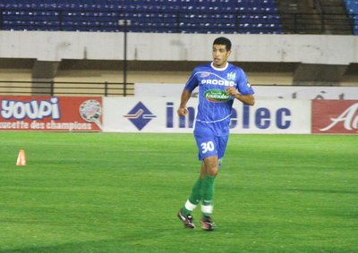 توقيف اللاعب احمد شاغو لمبارتين مع تغريمه لمبلغ 5 ملايين سنتيم