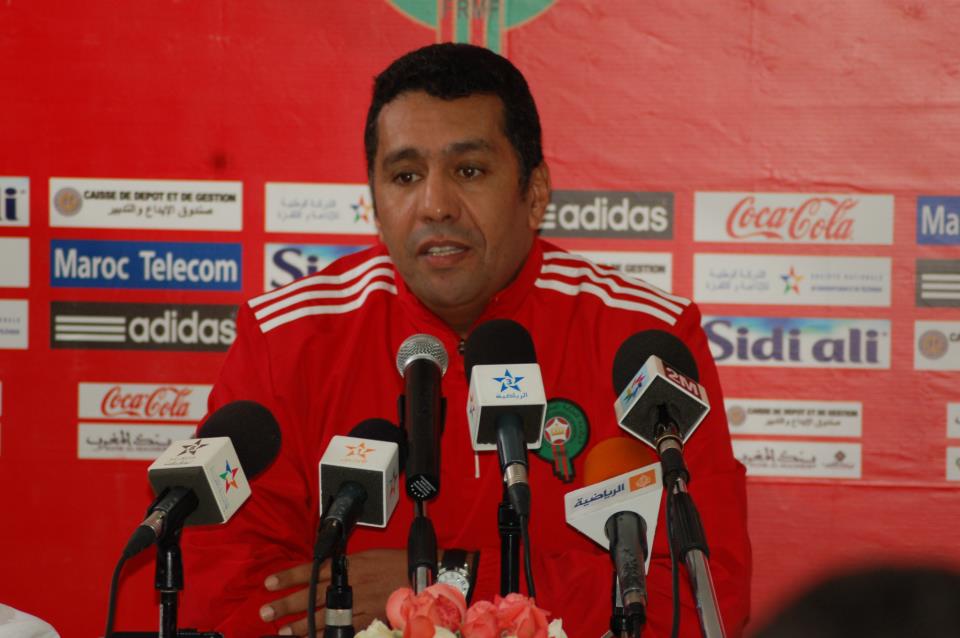 الناخب الوطني رشيد الطاوسي ينظم ندوة صحفية بملعب العبدي بالجديدة