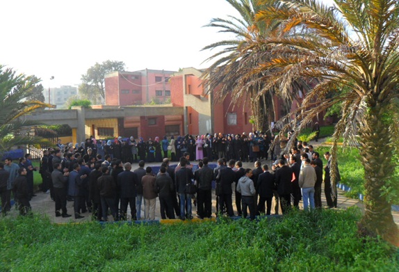 الطلبة الأساتذة بالمركز التربوي الجهوي بالجديدة يقاطعون التكوين و يحتجون أمام أكاديمية الجديدة