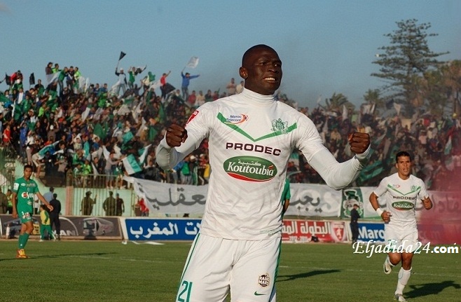 اللاعب التشادي كارل ماركس يوقع عقدا للعب في صفوف الدفاع الجديدي