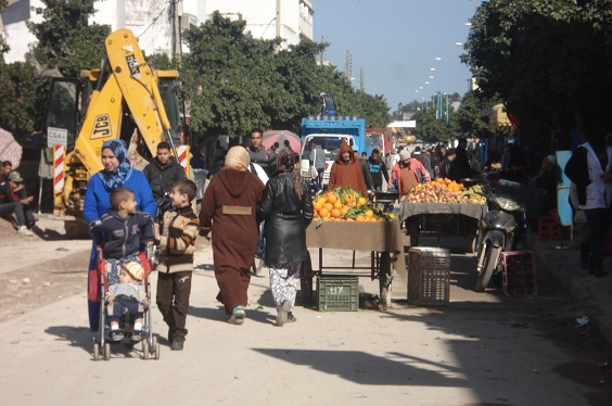 أزمــــــــــور: الباعة المتجولون يعرقلون السير وسط  ازقة وشوارع المدينة