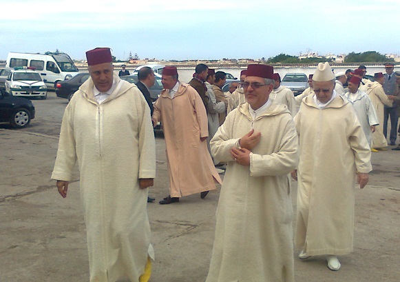 الحاجب الملكي يزور ضريحي مولاي بوشعيب السارية ومولاي عبدالله امغار احياء لذكرى وفاة المغفور له الحسن الثاني