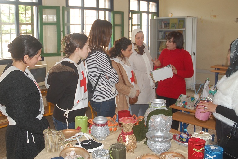 استفادة اولياء وتلاميذ مجموعة مدارس الحوزية المرضى بداء السكري من فحوصات  طبية و اجهزة قياس الداء