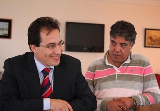 المدير العام الجهوي للفوسفاط بالجديدة يجدد دعمه للشراكة مع الدفاع الجديدي بعد اجتماع مع ممثلين عن المكتب المسير