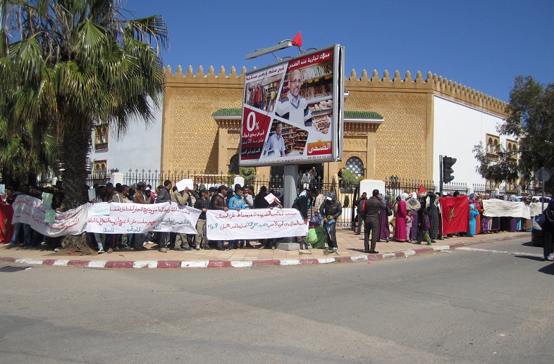 تجدد الاحتجاج أمام قصر العدالة بالجديدة وهيأة المحكمة ترفض طلب السراح المؤقت لمعتقلي احداث الجرف الاصفر