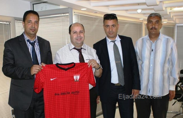 الشركة المكلفة بتسويق المرسيدس بالجديدة تحتضن فريق الشباب الرياضي الجديدي