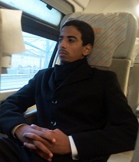 ضبط قنينات خمر بحوزة قاصرين وسط القطار.. من يتحمل المسؤولية ؟؟