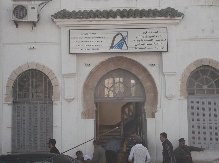 اقليم سيدي بنور: أرباب السيارات المعفاة من الضريبة  يطالبون برفع الحيف عنهم