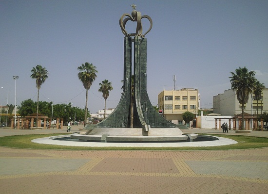 السلطات الأمنية  تعتقل ناشطا حقوقيا متلبسا بجريمة الابتزاز في الخميسات