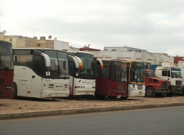 فوضى حافلات نقل المستخدمين أوعندما تتحول الجديدة إلى محطة أولاد زيان