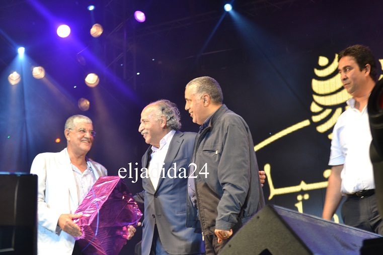 سابقة في تاريخ المهرجانات.. رئيس مهرجان جوهرة يكرم نفسه ومعه مدير المهرجان