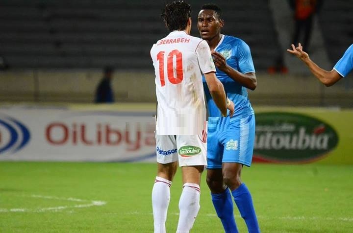 الجامعة توقف لاعب الدفاع الجديدي الغابوني لينغووالاما لخمس مباريات