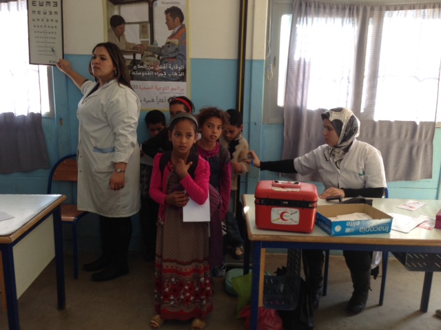 شركة سوناصيد الجرف الاصفر تنظم قافلة طبية لفائدة تلاميذ مدرسة القراقشة بالجرف الاصفر