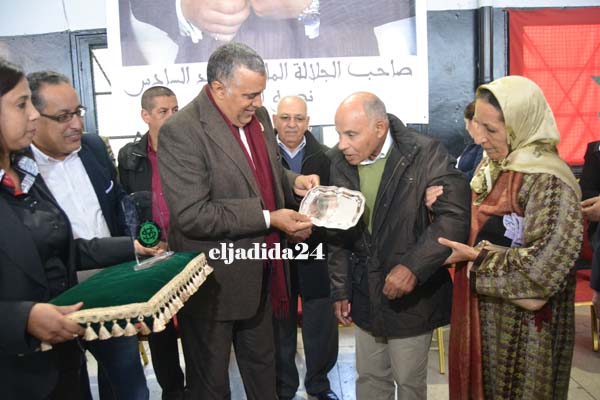 الجديدة: عامل الإقليم يشرف على تكريم قدماء لاعبي كرة اليد بقاعة نجيب انعامي +الصور