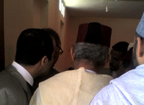 عامل إقليم سيدي بنور يتفقد مرافق مدرسة السلام للتعليم العتيق بالزمامرة