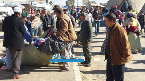 السوق الأسبوعي تنظيم أماكن البائعة و تحرير الاماكن العمومية