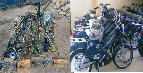 سيدي بنور : توزيع 12 دراجة نارية على أعوان السلطة وإتلاف مجموعة من قنينات الشيشة التي تم حجزها بالمدينة