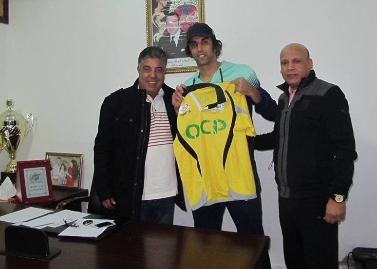 تمخض الجبل فأنجب فأرا .. الحارس محمدينا يوقع في كشوفات الدفاع الحسني الجديدي