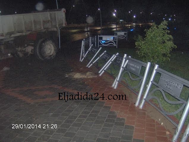 بالصور.. حادثة سير بساحة الانبعاث بالزمامرة