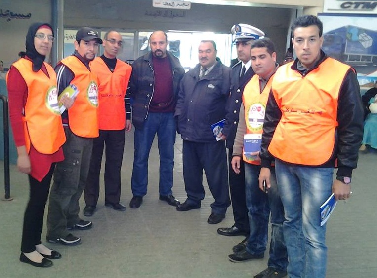 الجمعية الجهوية للنقل والسلامة الطرقية تنظم حملة تحسيسية لفائدة السائقين المهنيين بالمحطة الطرقية بالجديدة