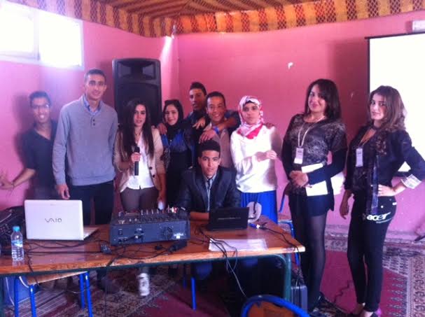 تلاميذ شعبة العلوم الاقتصادية بثانوية أبي شعيب الدكالي ينظمون أمسية شعرية وثقافية