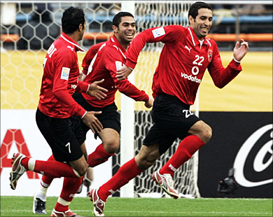 القرعة تضع الدفاع الجديدي في مواجهة الاهلي المصري في كأس الكاف