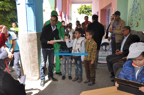 توزيع 36 نظارة على التلاميذ المعوزين و بمناسبة زيارة القافلة التضامنية للمدرسة المركزية بالجديدة