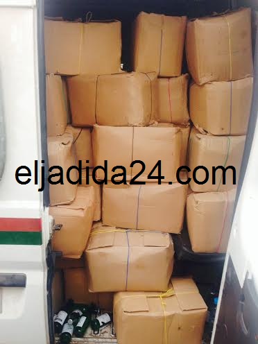 الشرطة القضائية بآزمور تلقي القبض على بقال وبحوزته 5200 وحدة كحولية