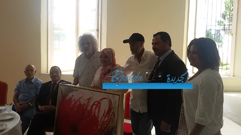 تكريم مديرة إعدادية عبد الكريم الخطابي بمناسبة إحالتها على المعاش