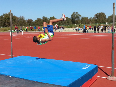 عصبة دكالة – عبدة لألعاب القوى تتوصل بمعدات رياضية قيمتها 130 مليون سنتيم