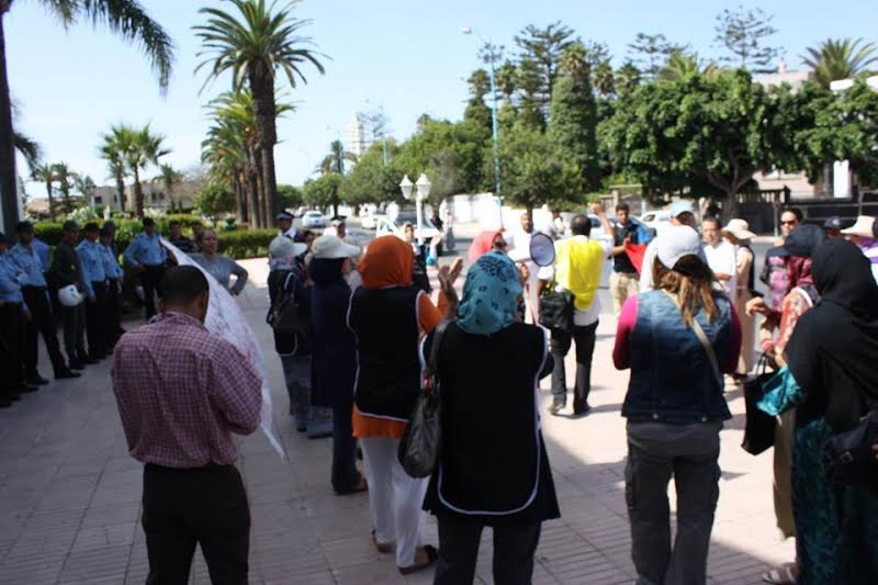 حقوقيون بالجديدة ينددون باستعمال القوة ضد وقفة احتجاجية لحاملي الشهادات المعطلين أمام مقر العمالة