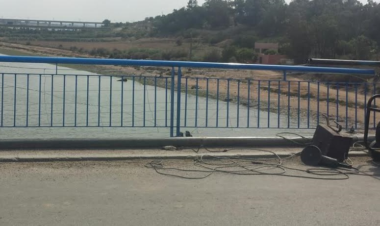 و أخيرا تم إصلاح قضبان قنطرة آزمور