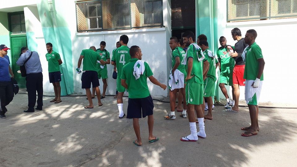 الأسباب الحقيقية لهزيمة الدفاع الجديدي أمام الخميسات...اللاعبون يلتئمون يوم المباراة كالهواة